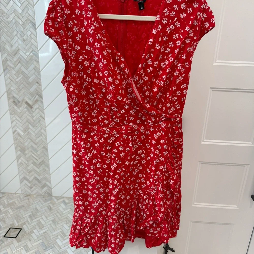 J.Crew Mercantile Floral Faux-Wrap Mini Dress Womens 12
Red Ruffle Cap Sleeve - Picture 3 of 3